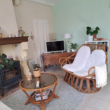 Gite De La Pivarderie Senille Kültér fotó