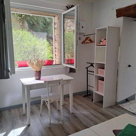 Gite De La Pivarderie Senille Kültér fotó